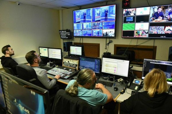 Российский парламент говорит и показывает