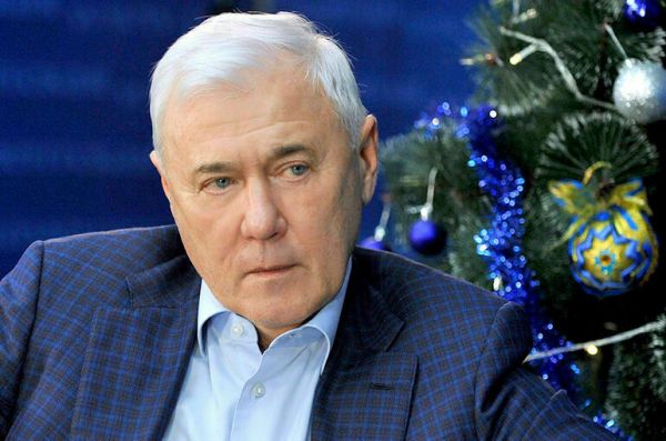 Анатолий Аксаков: Россиян оградят от скрытых банковских комиссий Анатолий Аксаков: Россиян оградят от скрытых банковских комиссий