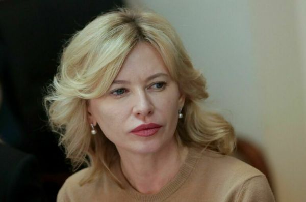 Депутат Стенякина: Тема Конституции должна в школах звучать серьезнее Депутат Стенякина: Тема Конституции должна в школах звучать серьезнее