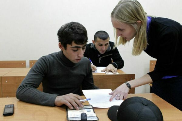 &laquo;Ненастоящим&raquo; носителям русского языка отменят преференции