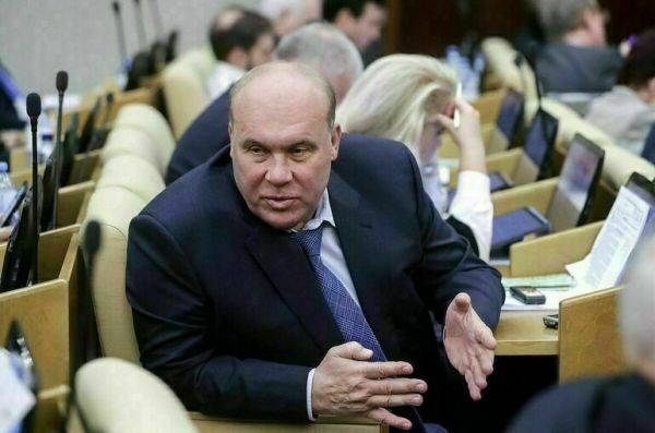 Депутат Колесник: Зеленский по-мелкому старается убрать конкурентов