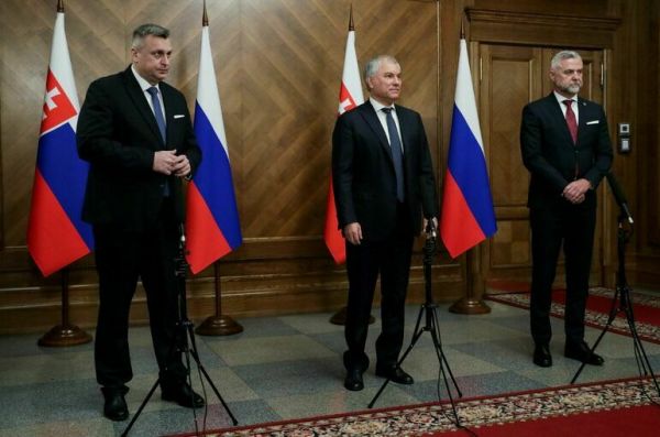 Парламентарии Словакии смогут принять участие в праздновании 80-летия Победы