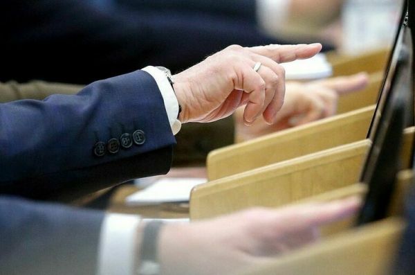 В России ограничат рекламу услуг &laquo;раздолжнителей&raquo; 