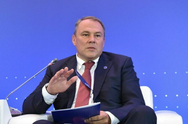 Депутат Толстой считает, что европейские лидеры не способны на диалог с Россией Депутат Толстой считает, что европейские лидеры не способны на диалог с Россией