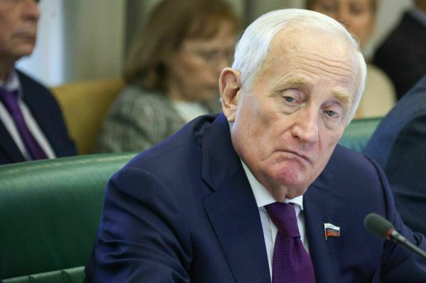 Кто помогает зарубежным русским театрам Кто помогает зарубежным русским театрам