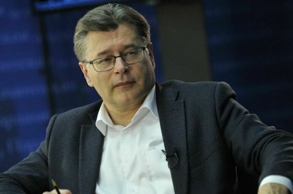 Политолог Мухин: Подготовка к встрече Путина и Трампа может занять до полугода Политолог Мухин: Подготовка к встрече Путина и Трампа может занять до полугода