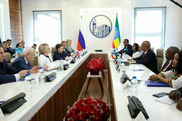 Валентина Матвиенко &mdash; своему эфиопскому коллеге: &laquo;Мы приехали с серьезными намерениями&raquo;