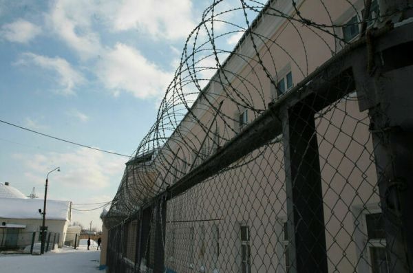 За умышленную порчу имущества будут давать до пяти лет тюрьмы