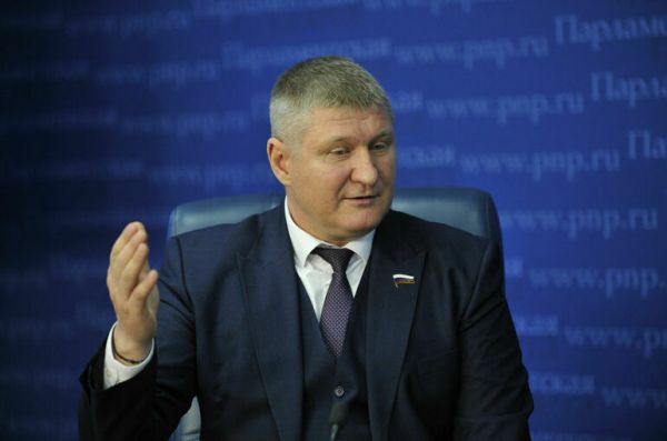 Депутат Шеремет допустил, что Украина может начать шантажировать Великобританию Депутат Шеремет допустил, что Украина может начать шантажировать Великобританию