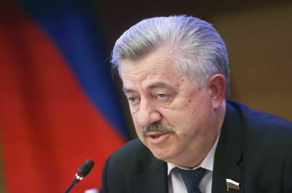 Депутат Водолацкий призвал обучать детей военной подготовке с 5-го класса