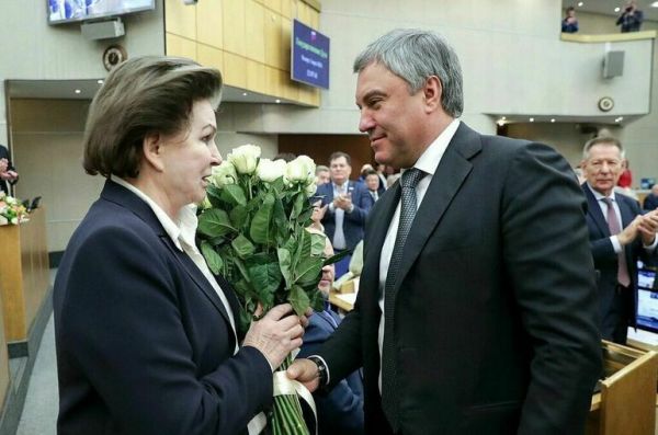 Вячеслав Володин поздравил Валентину Терешкову с днем рождения