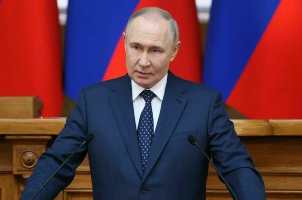 Путин поручил обобщить региональный опыт помощи участникам СВО Путин поручил обобщить региональный опыт помощи участникам СВО