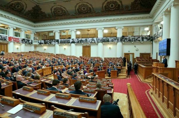 Путин поручил обобщить региональный опыт помощи участникам СВО Путин поручил обобщить региональный опыт помощи участникам СВО