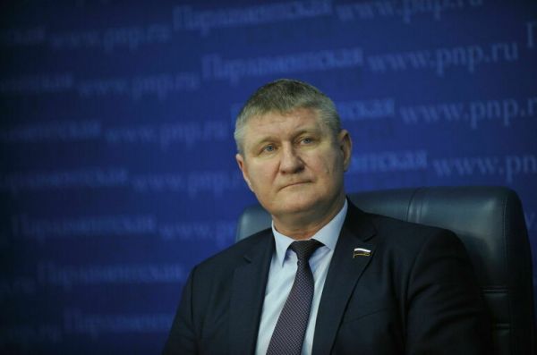 Депутат Шеремет призвал Зеленского не мнить себя неприкасаемым Депутат Шеремет призвал Зеленского не мнить себя неприкасаемым