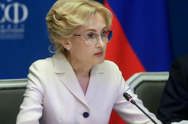 Депутат Яровая: Изменения по работе школьных врачей нужно довести до всех школ