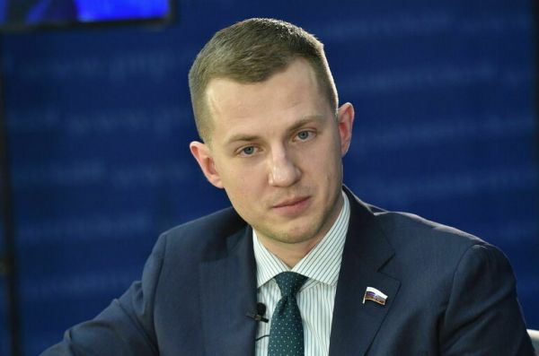 Депутат Метелев заявил, что школы могут обязать вести учет фактов буллинга