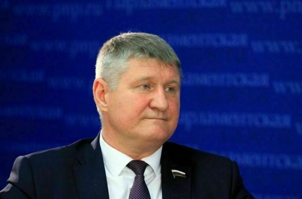 Депутат Шеремет назвал жалобу Зеленского на ответ России крокодильими слезами