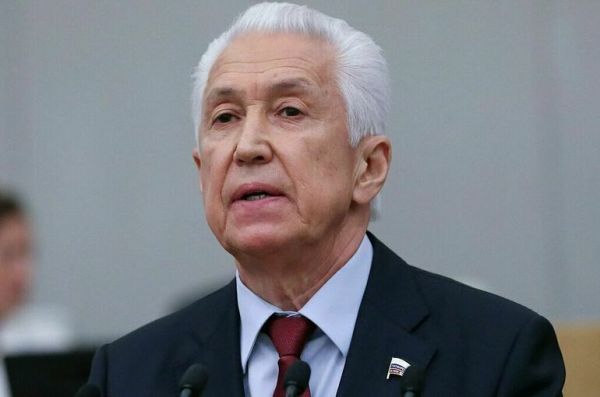 Депутат Васильев: В трудные времена народ России всегда находил силы и побеждал