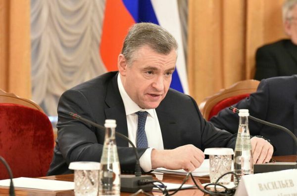 Депутат Слуцкий предложил увеличить выплаты медикам за переезд в села 