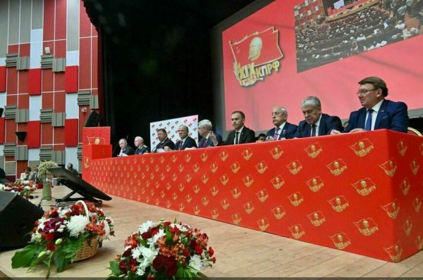 Против десоветизации и ЕГЭ, за Сталинград и честные выборы