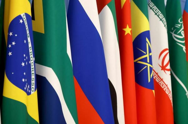 Чем БРИКС ответит тарифной войне Вашингтона  