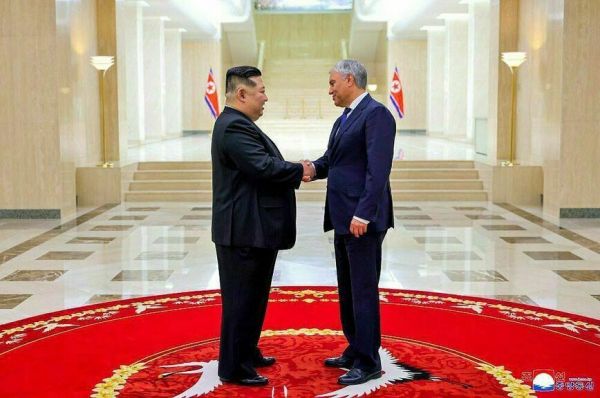 КНДР и Россия вместе противостоят неонацизму