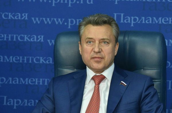 Депутат Выборный рассказал, почему владельцы иностранных машин не платят штрафы Депутат Выборный рассказал, почему владельцы иностранных машин не платят штрафы