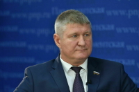 «Лапой воду щупают»: депутат о попытках Вэнса путем угроз проверить реакцию РФ