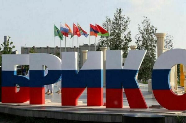 О чем директор ФСБ России предупредил британских разведчиков