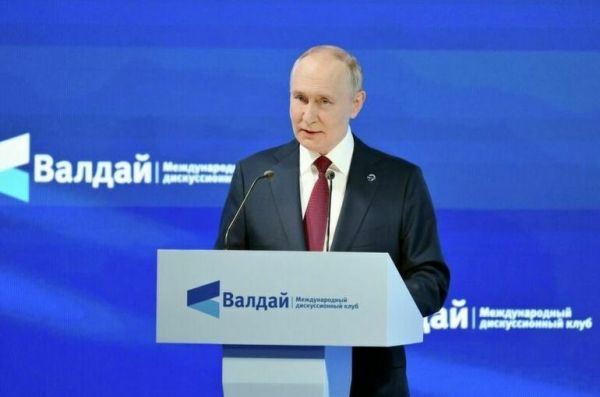 Путин: Международные отношения переживают кардинальную трансформацию Путин: Международные отношения переживают кардинальную трансформацию