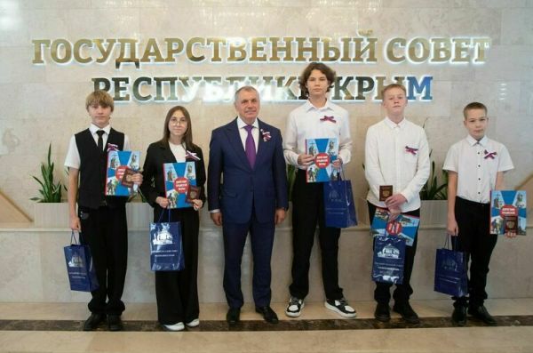 Почему Крым наш, а весна &mdash; особое время в истории полуострова