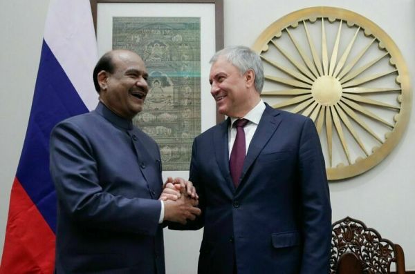 Володин поздравил спикера Народной палаты парламента Индии Ома Бирлу с днем рождения Володин поздравил спикера Народной палаты парламента Индии Ома Бирлу с днем рождения