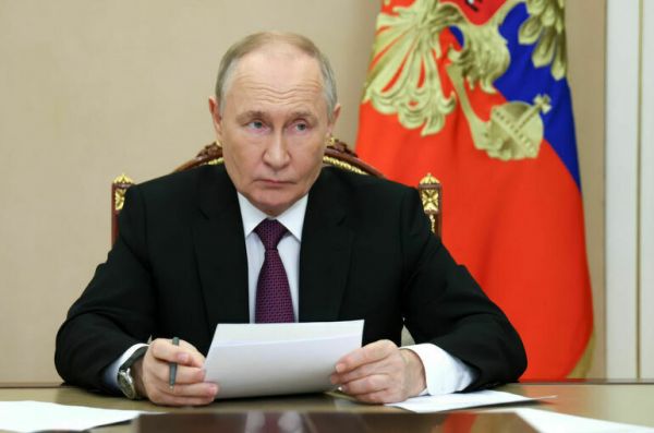 Путин внес в Госдуму соглашение с Белоруссией о защите граждан за рубежом