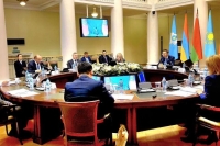 Агитацию с созданными нейросетями изображениями людей предложили запретить