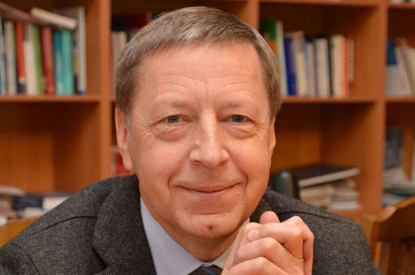 Африка говорит Парижу не «мерси», а «адье»! Африка говорит Парижу не «мерси», а «адье»!