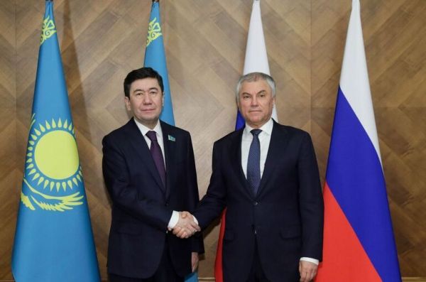 Володин обсудил со спикером мажилиса парламента Казахстана подготовку к Совету ПА ОДКБ