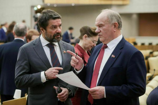 Откуда у депутатов и сенаторов значки появились Откуда у депутатов и сенаторов значки появились