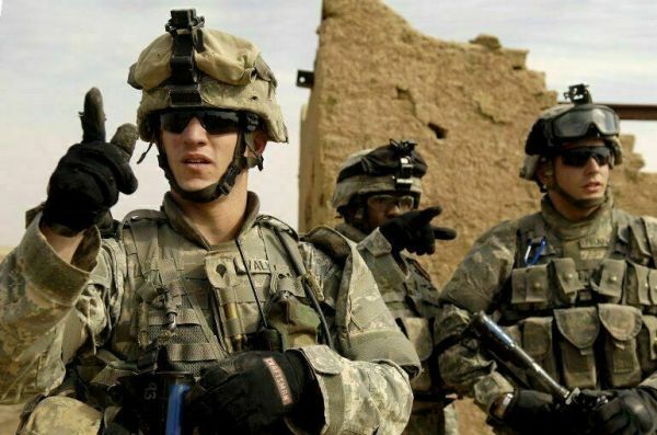 США пытаются показать, что доминируют на Ближнем Востоке, но боятся Ирана