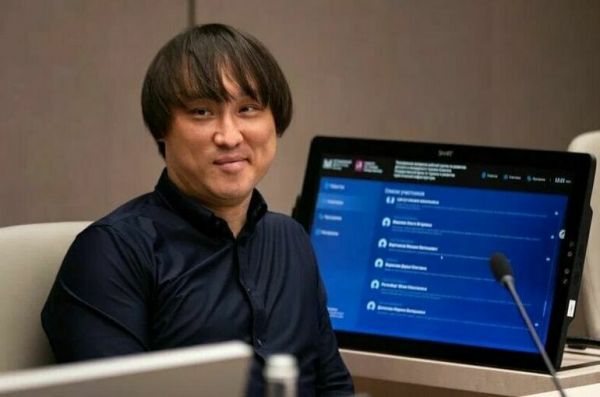 Тарбаев оценил чувство юмора Володина Тарбаев оценил чувство юмора Володина